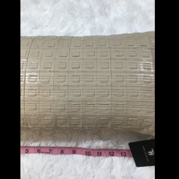 NEW $80 Hotel‎ Collection Maze 10" x 18" Decorative Pillow Natural Khaki - Picture 3 of 8